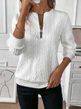 White/black zipper